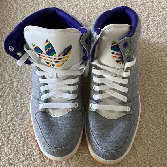 Gray flannel Adidas hightops brand new Sneakers - Picture 1 of 9